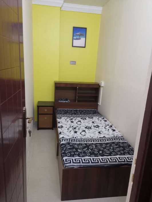 Single Room Rent in Karama , Dubai